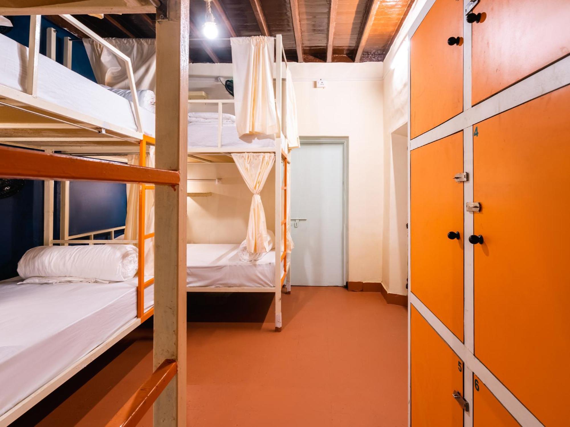 Moustache Daman Hostel Room photo