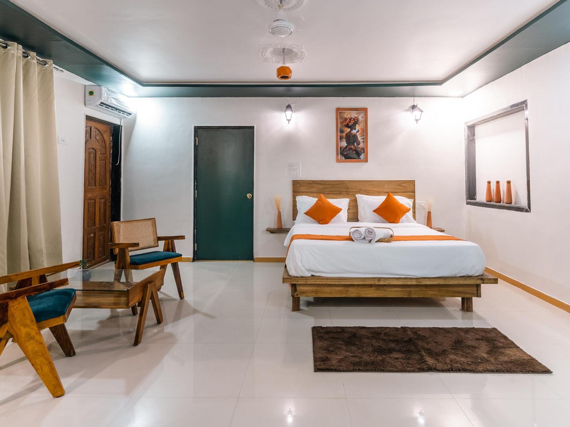 Moustache Daman Hostel Room photo