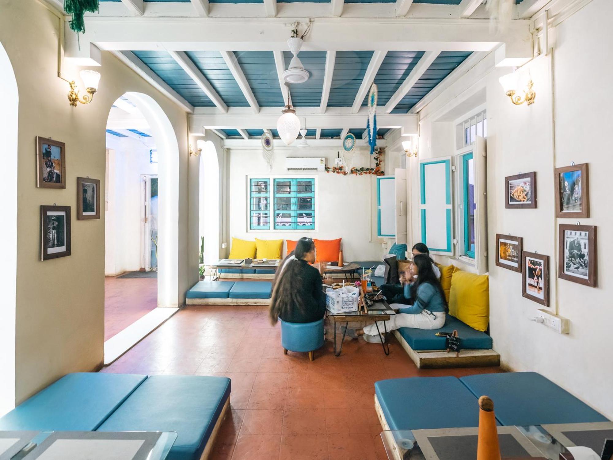 Moustache Daman Hostel Exterior photo